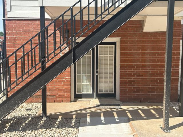 600 Bagby Avenue 2G, Waco, TX 76706