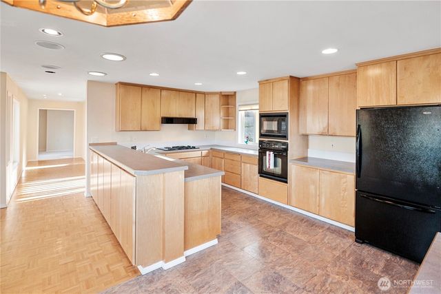 7177 Grandview Place, Gig Harbor, WA 98335