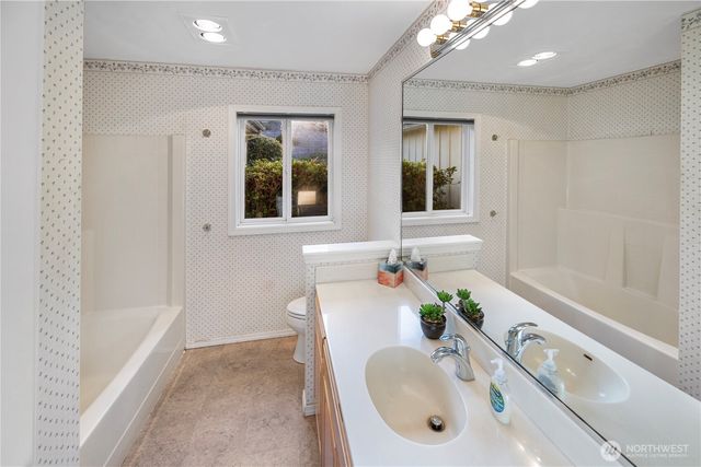 7177 Grandview Place, Gig Harbor, WA 98335
