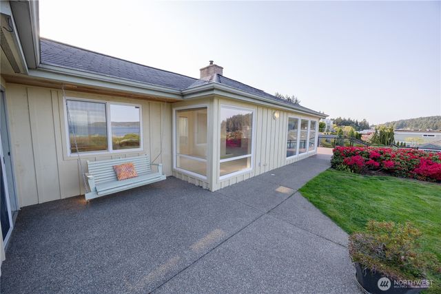 7177 Grandview Place, Gig Harbor, WA 98335