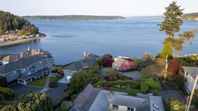 7177 Grandview Place, Gig Harbor, WA 98335