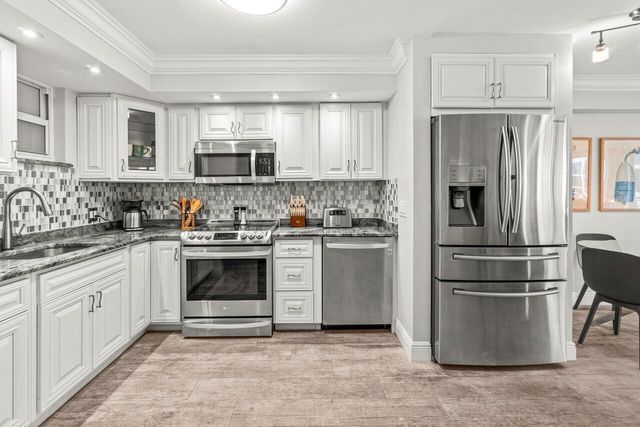 3570 S Ocean Boulevard 806, Palm Beach, FL 33480