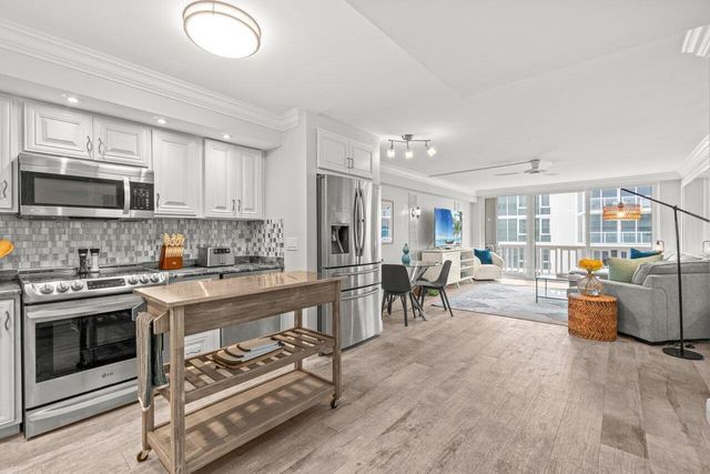 3570 S Ocean Boulevard 806, Palm Beach, FL 33480