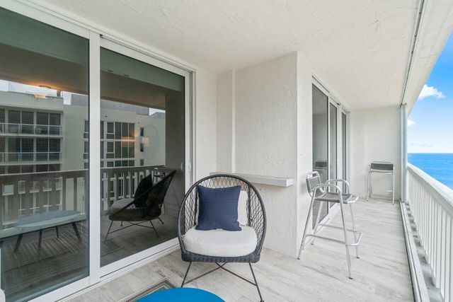 3570 S Ocean Boulevard 806, Palm Beach, FL 33480