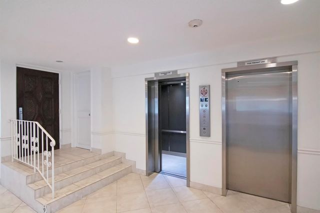 3570 S Ocean Boulevard 806, Palm Beach, FL 33480