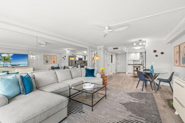 3570 S Ocean Boulevard 806, Palm Beach, FL 33480