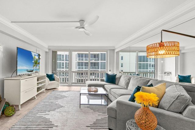 3570 S Ocean Boulevard 806, Palm Beach, FL 33480