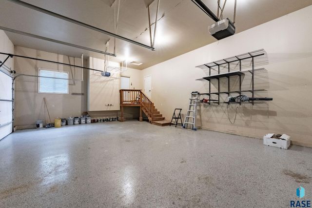 6205 S Pinehurst Ct Court, Sioux Falls, SD 57108