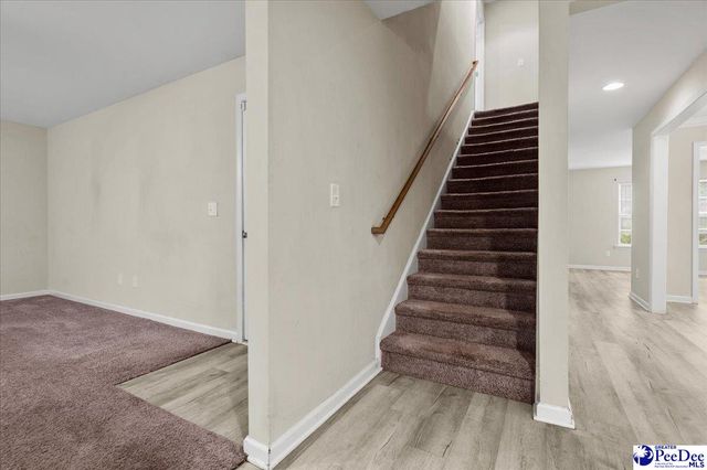 1104 Rock Creek Dr, Florence, SC 29505