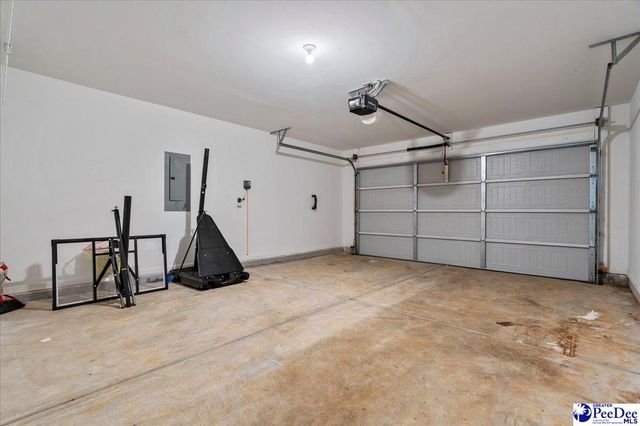 1104 Rock Creek Dr, Florence, SC 29505