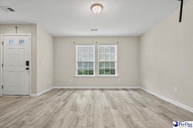 1104 Rock Creek Dr, Florence, SC 29505