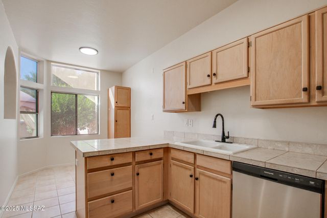 1809 N Rio Yaqui, Green Valley, AZ 85614