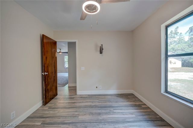 1063 Debbie LN, Labelle, FL 33935