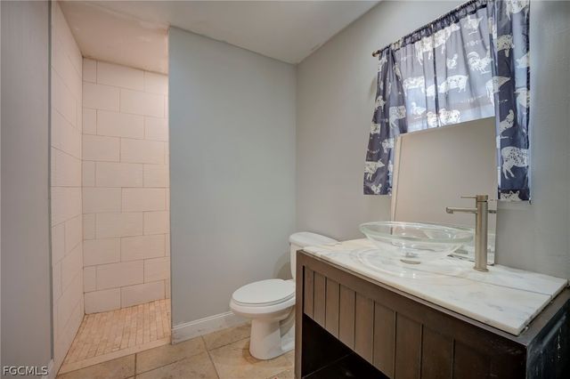 1063 Debbie LN, Labelle, FL 33935