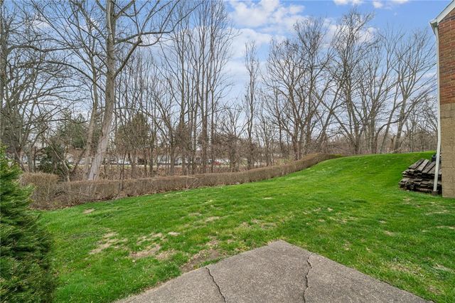 120 Forest Dr, North Huntingdon, PA 15642