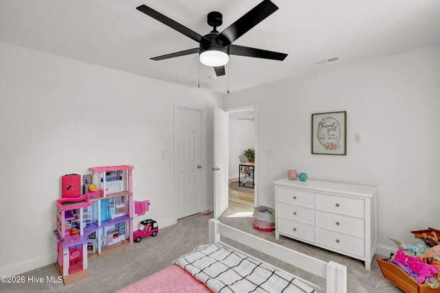 725 Chadwick Shores Drive, Sneads Ferry, NC 28460