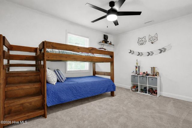 725 Chadwick Shores Drive, Sneads Ferry, NC 28460