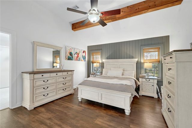 6401 Windwood Drive, College Station, TX 77845