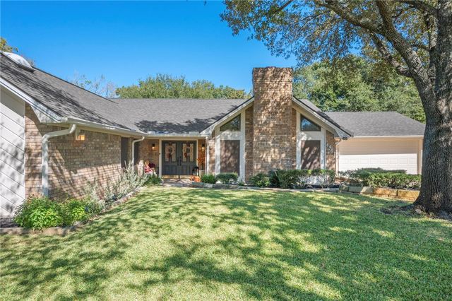 6401 Windwood Drive, College Station, TX 77845