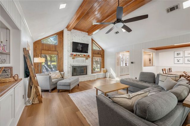 6401 Windwood Drive, College Station, TX 77845