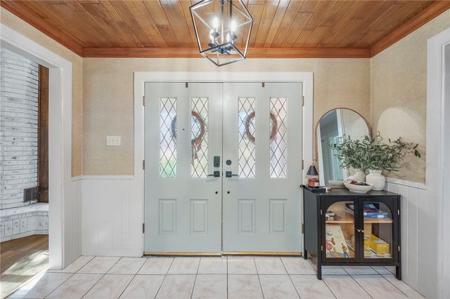 6401 Windwood Drive, College Station, TX 77845