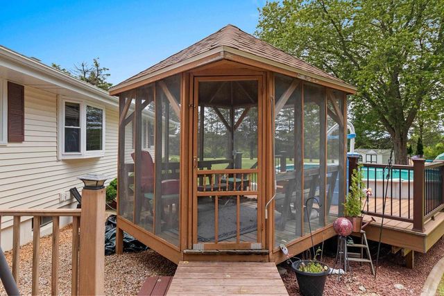 2931 BROOKVIEW DRIVE, Green Bay, WI 54313