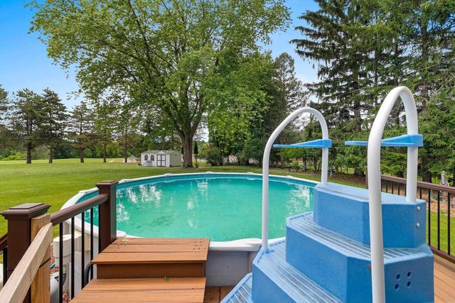 2931 BROOKVIEW DRIVE, Green Bay, WI 54313