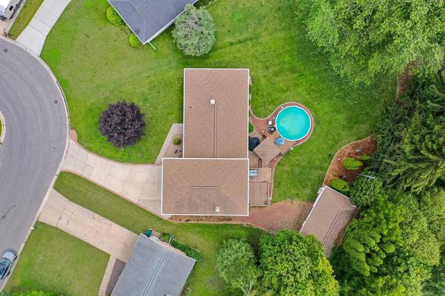 2931 BROOKVIEW DRIVE, Green Bay, WI 54313