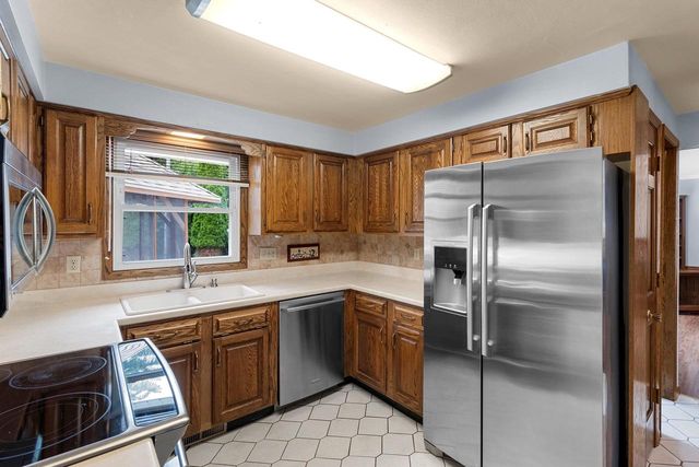 2931 BROOKVIEW DRIVE, Green Bay, WI 54313