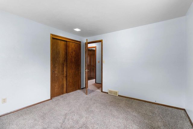 2931 BROOKVIEW DRIVE, Green Bay, WI 54313