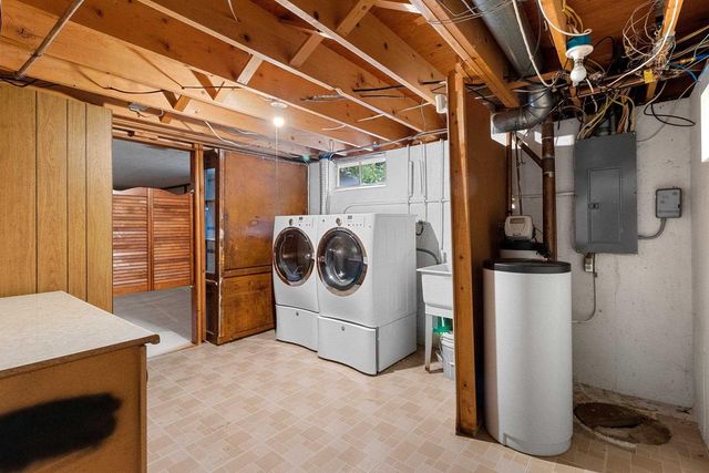 2931 BROOKVIEW DRIVE, Green Bay, WI 54313