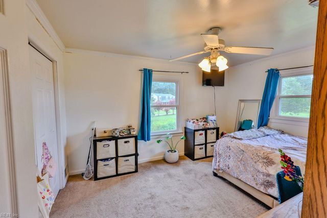 3428 Douglas RD, Chesapeake, VA 23322