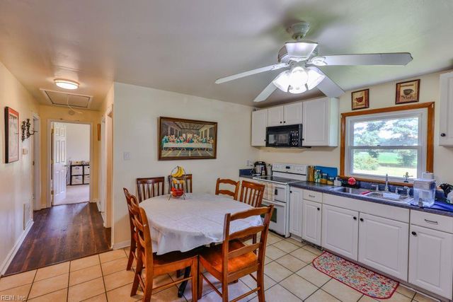 3428 Douglas RD, Chesapeake, VA 23322