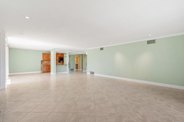 1630 S La Reina Way 3c, Palm Springs, CA 92264