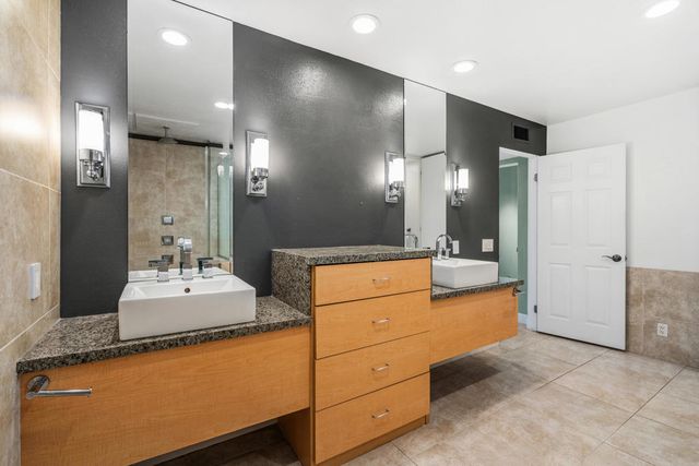 1630 S La Reina Way 3c, Palm Springs, CA 92264