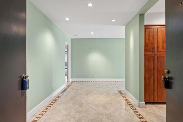 1630 S La Reina Way 3c, Palm Springs, CA 92264