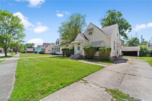 5212 Catherine Street, Maple Heights, OH 44137