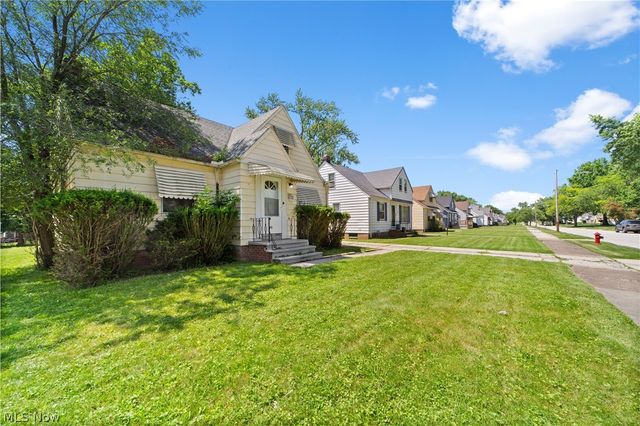 5212 Catherine Street, Maple Heights, OH 44137