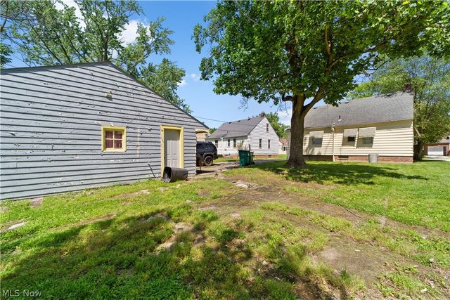 5212 Catherine Street, Maple Heights, OH 44137