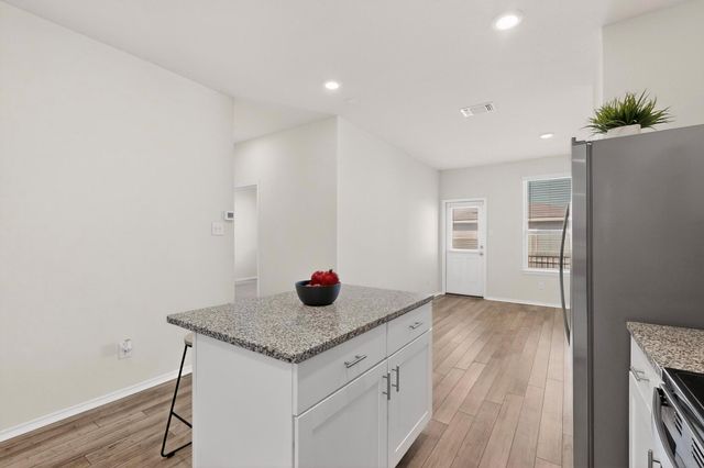 429 Stone Water LN, Jarrell, TX 76588