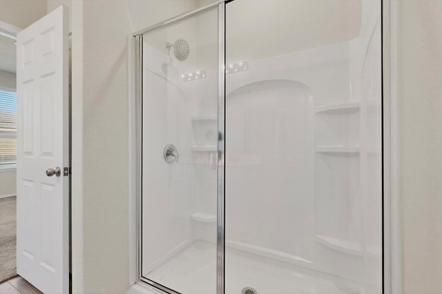 429 Stone Water LN, Jarrell, TX 76588