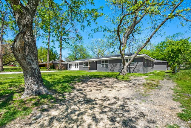 815 Lydia, Stephenville, TX 76401