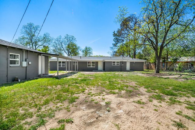 815 Lydia, Stephenville, TX 76401