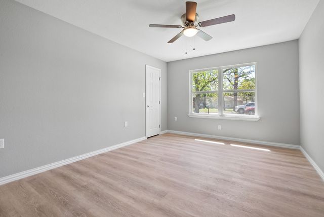 815 Lydia, Stephenville, TX 76401