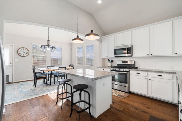 2723 Meandering Elm Trail, Houston, TX 77045