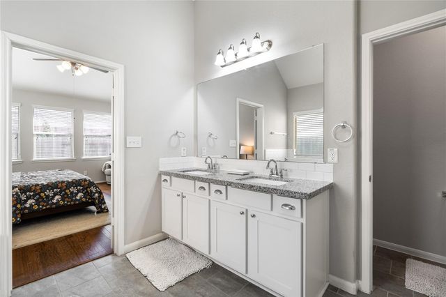 2723 Meandering Elm Trail, Houston, TX 77045