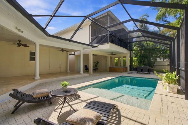 100 MONTEREY BOULEVARD NE, St Petersburg, FL 33704
