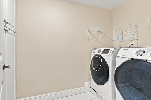 100 MONTEREY BOULEVARD NE, St Petersburg, FL 33704