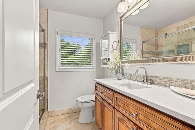 100 MONTEREY BOULEVARD NE, St Petersburg, FL 33704