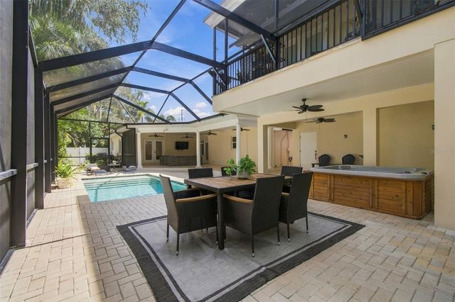 100 MONTEREY BOULEVARD NE, St Petersburg, FL 33704